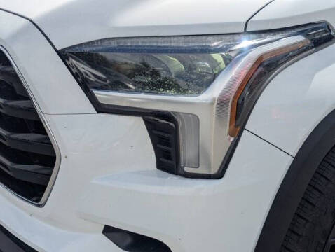 2023 Toyota Sequoia SR5