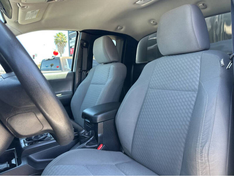 2021 Toyota Tacoma SR