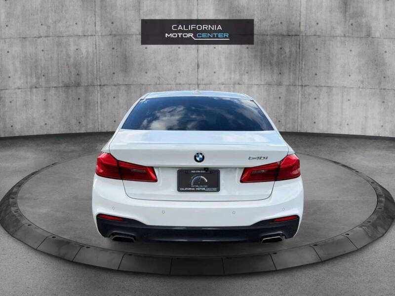 2019 BMW 5 Series 540i