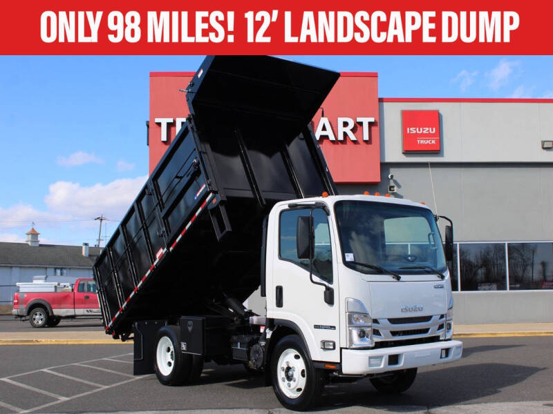 2023 Isuzu NPR-HD