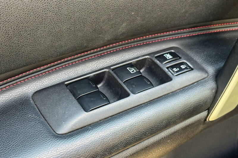 2011 Nissan Rogue SV