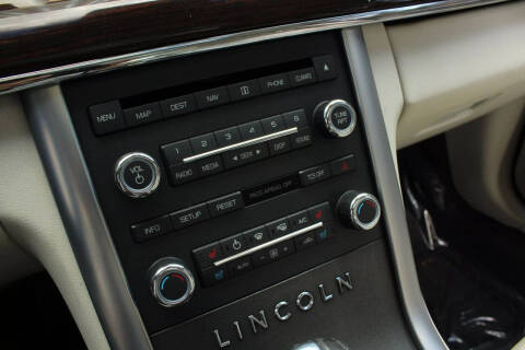 2011 Lincoln MKS