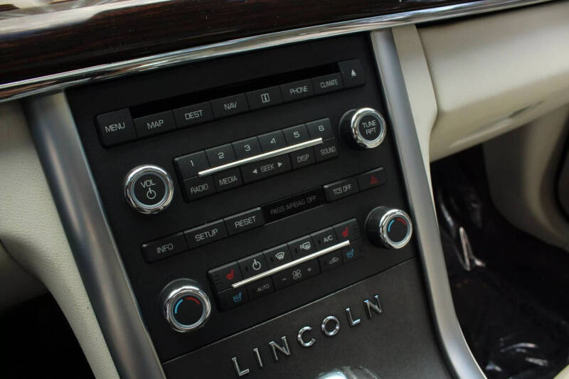 2011 Lincoln MKS