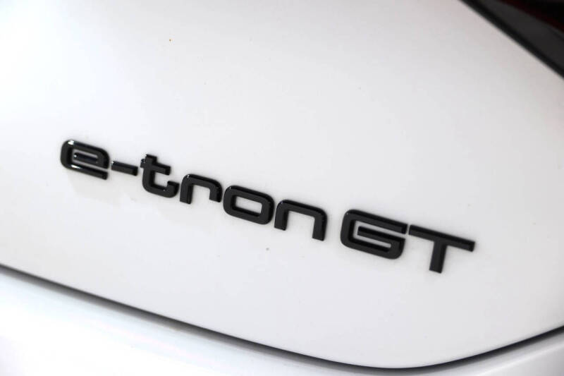 2022 Audi RS e-tron GT quattro