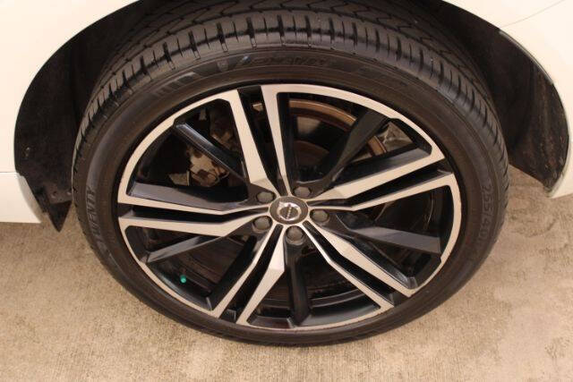 2019 Volvo XC60 T6 R-Design