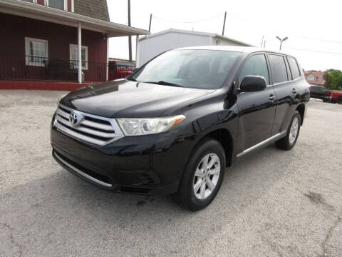 2013 Toyota Highlander for sale at Decatur 107 S Hwy 287 in Decatur TX