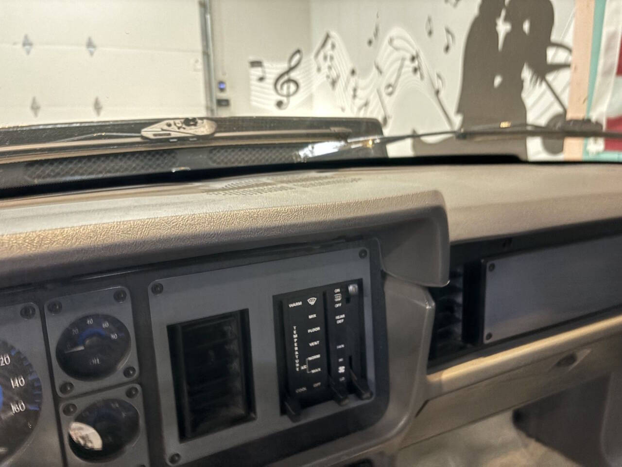 1986 Ford Mustang 31