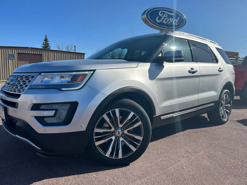Used 2016 Ford Explorer Platinum with VIN 1FM5K8HT6GGC58758 for sale in Windom, Minnesota