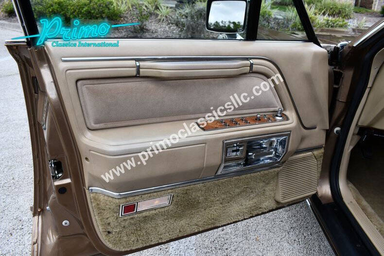 1986 Lincoln Town Car