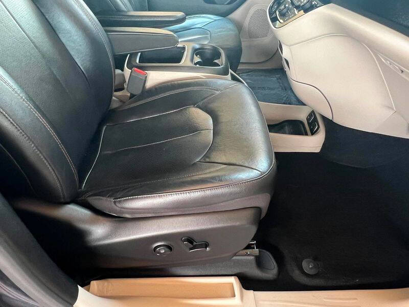 2019 Chrysler Pacifica Touring L Plus