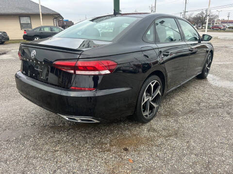 2021 Volkswagen Passat R-Line