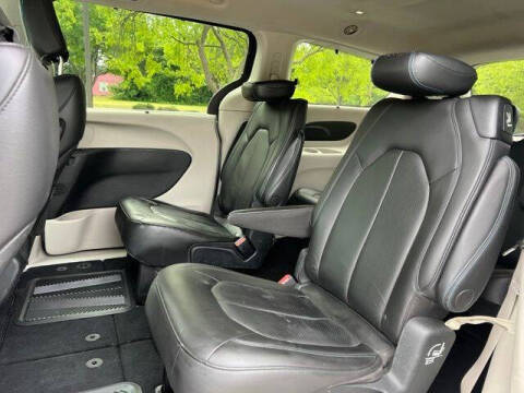 2021 Chrysler Pacifica Touring L