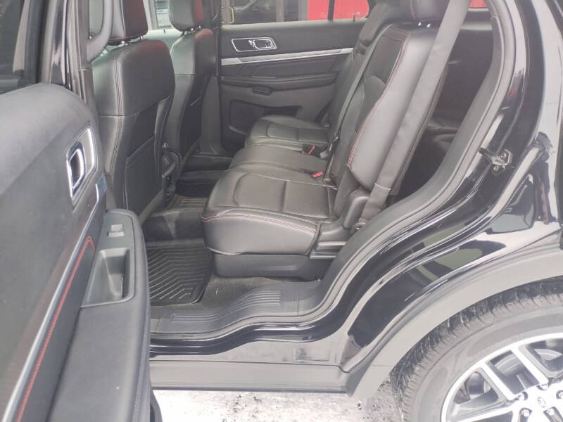 2017 Ford Explorer Sport