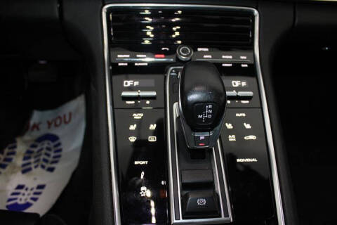 2017 Porsche Panamera