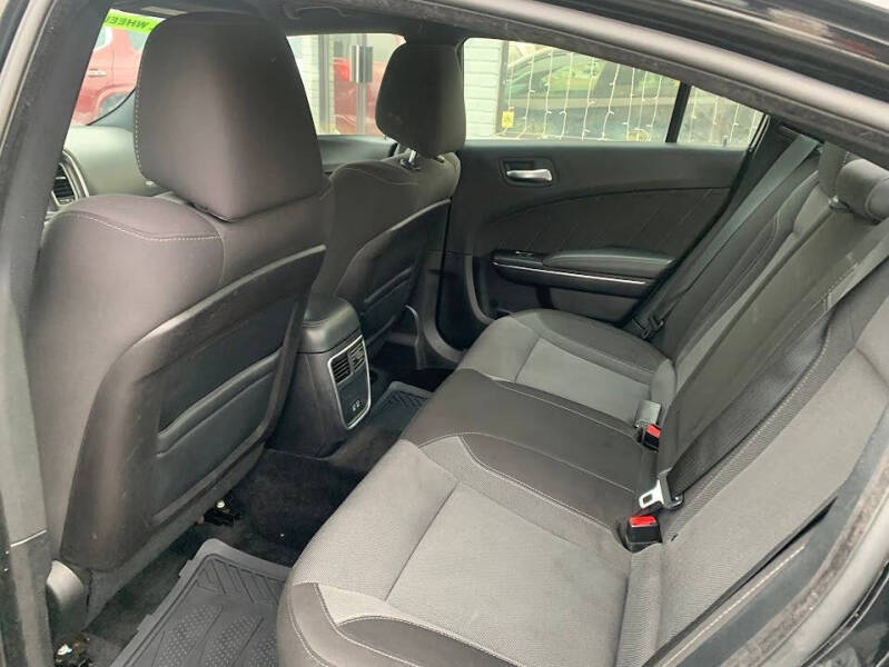 2015 Dodge Charger SXT