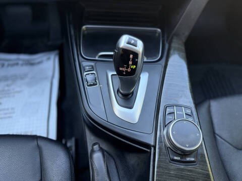 2018 BMW 3 Series 320i xDrive