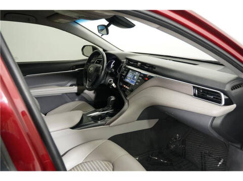 2018 Toyota Camry SE