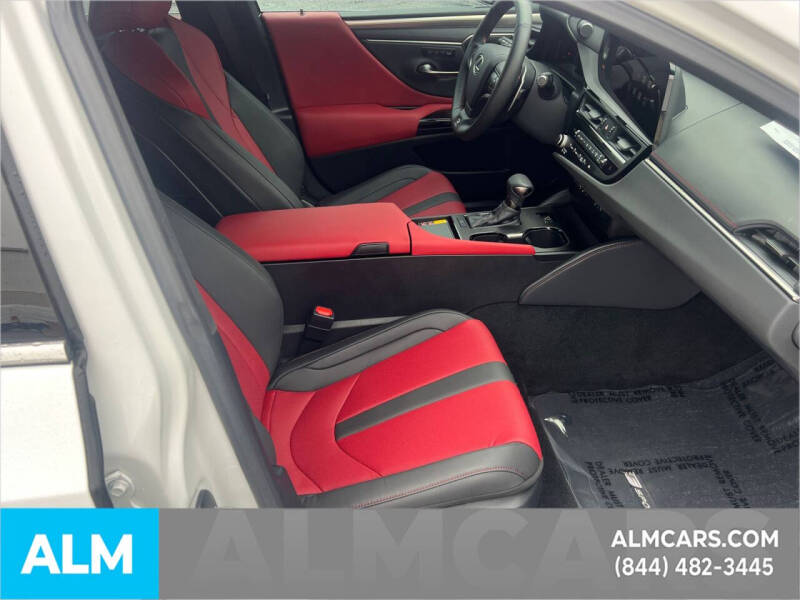 2025 Lexus ES 350 F SPORT Handling