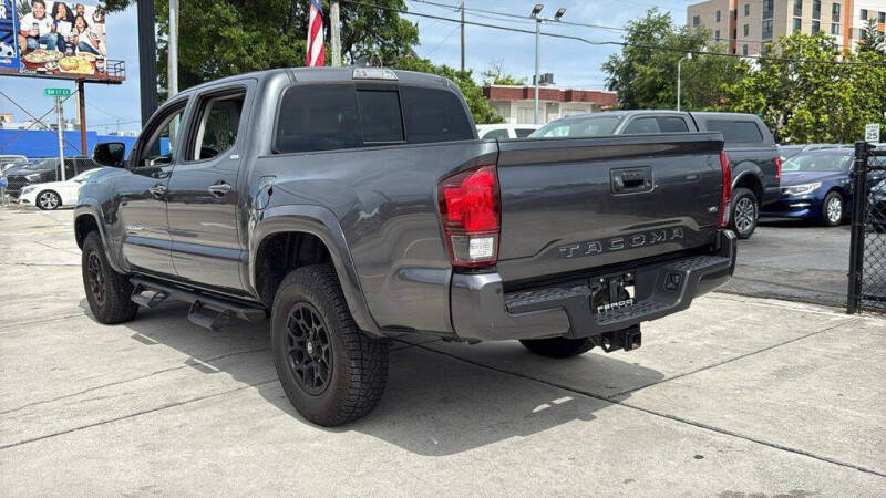 2022 Toyota Tacoma SR5 V6