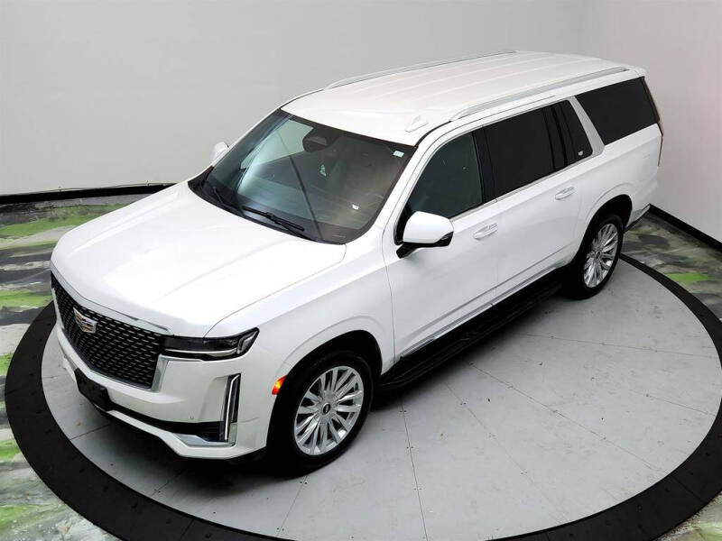 2022 Cadillac Escalade ESV Luxury