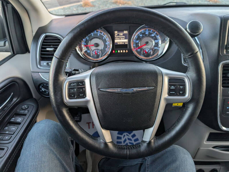 2016 Chrysler Town and Country Touring-L Anniversary Edition