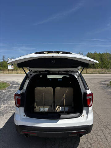 2016 Ford Explorer