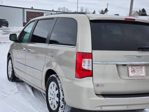 2012 Chrysler Town and Country Touring-L