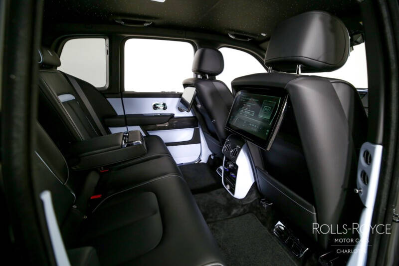2024 Rolls-Royce Black Badge Cullinan