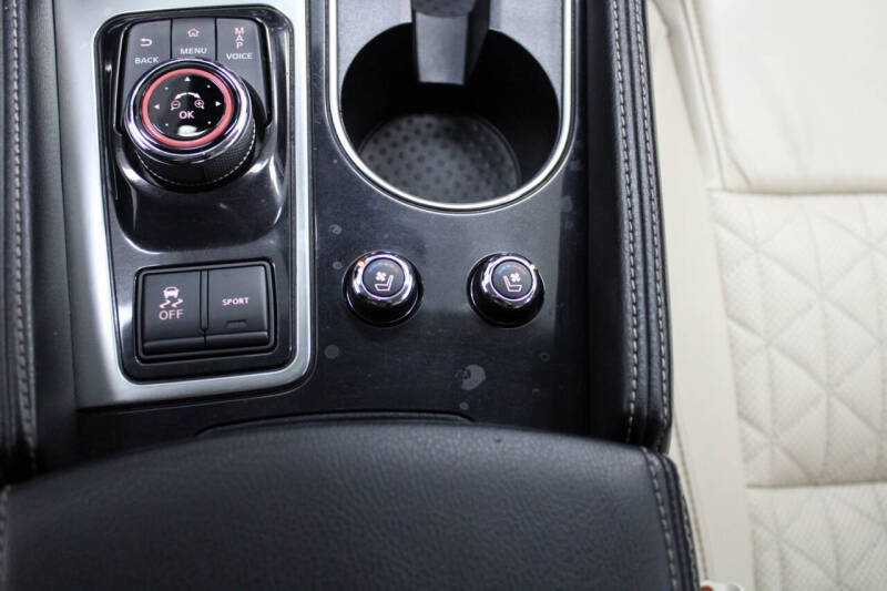 2020 Nissan Maxima Platinum