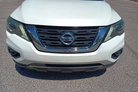 2017 Nissan Pathfinder Platinum