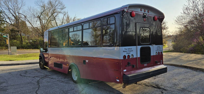 2014 Ford F-550 Shuttle Bus