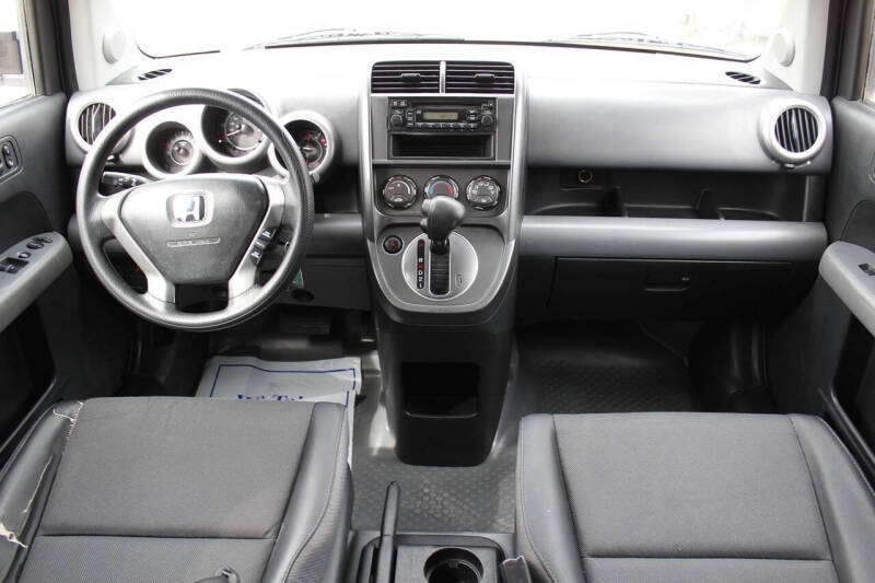 2005 Honda Element LX