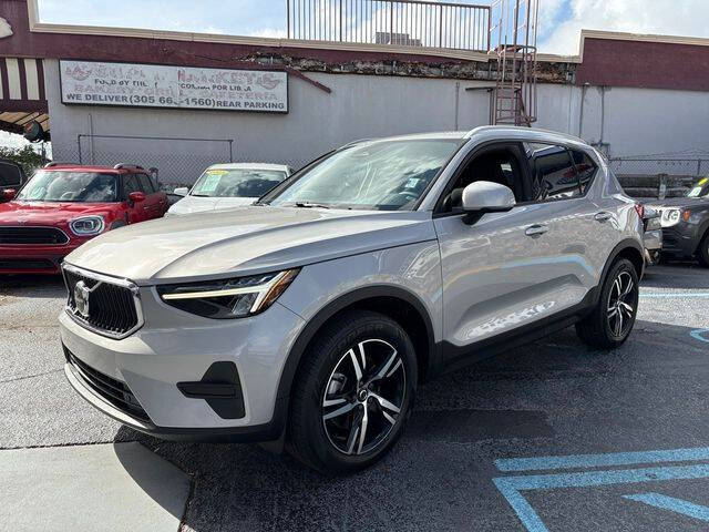 2023 Volvo XC40 B5 Core
