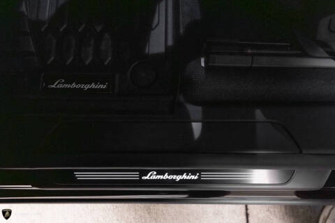 2025 Lamborghini Urus SE