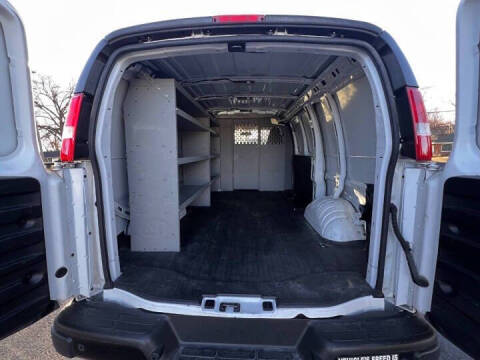 2022 Chevrolet Express 2500