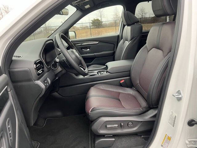 2025 Honda Pilot Black Edition