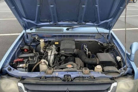 2000 Mitsubishi Pajero Mini