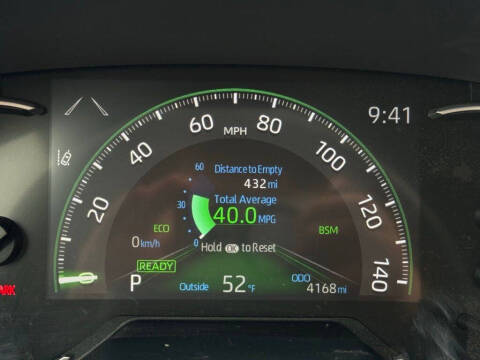 2025 Toyota RAV4 Hybrid LE