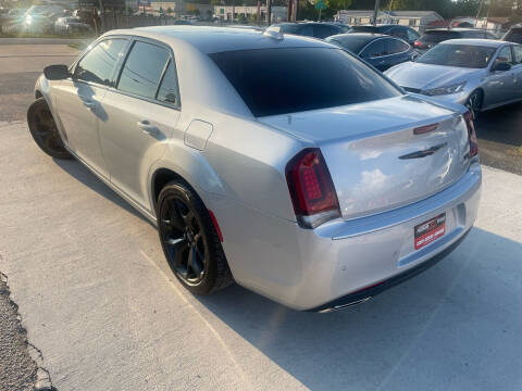 2021 Chrysler 300 S V6