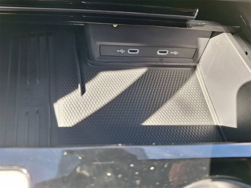 2026 Volkswagen Atlas Cross Sport SEL R-Line Black 4Motion