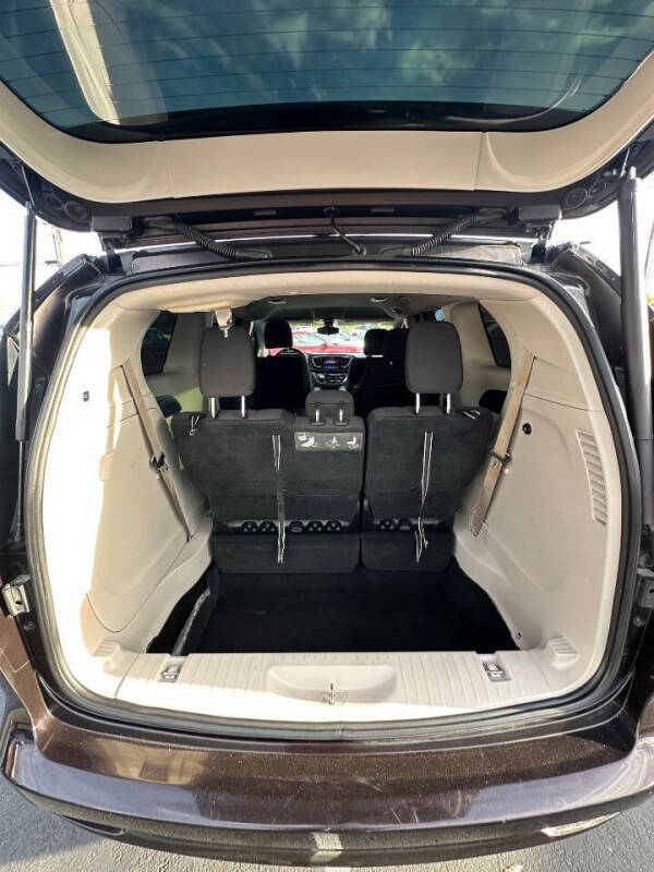 2017 Chrysler Pacifica Touring