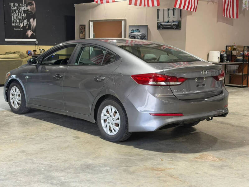 2018 Hyundai Elantra
