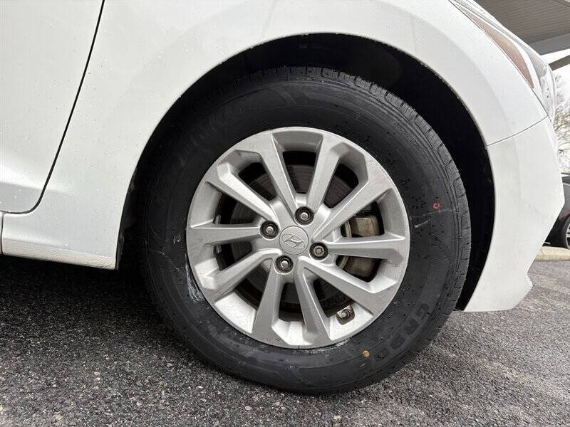 2022 Hyundai Accent SEL