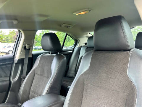 2011 Ford Taurus SHO