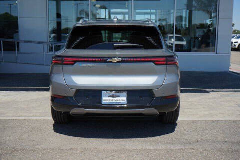 2025 Chevrolet Equinox EV LT 2