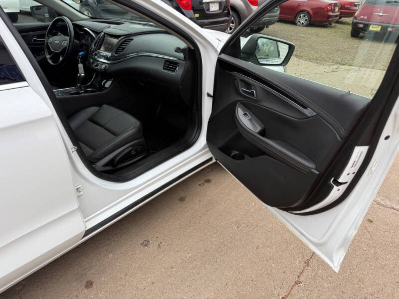 2017 Chevrolet Impala LT