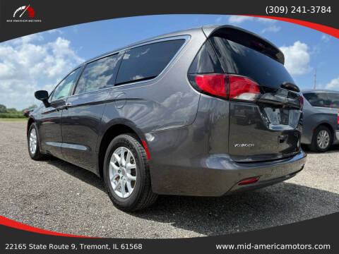 2020 Chrysler Voyager LX