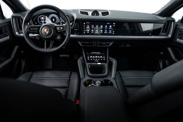 2025 Porsche Cayenne Coupe