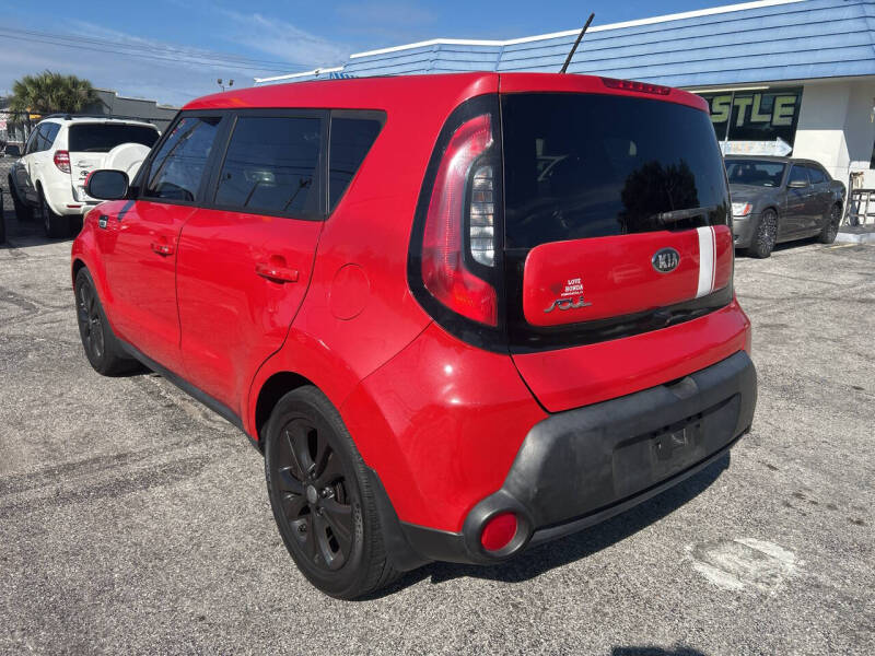 2015 Kia Soul +