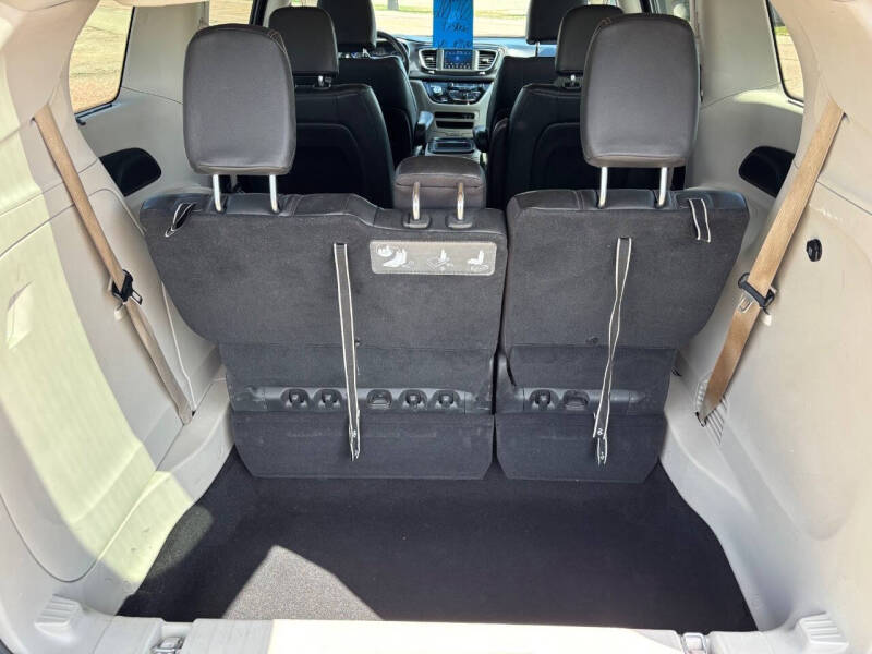 2020 Chrysler Pacifica Touring L